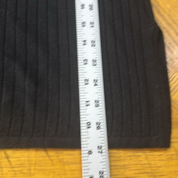 Black Ribbed Women's Top - Picture 11 of 15